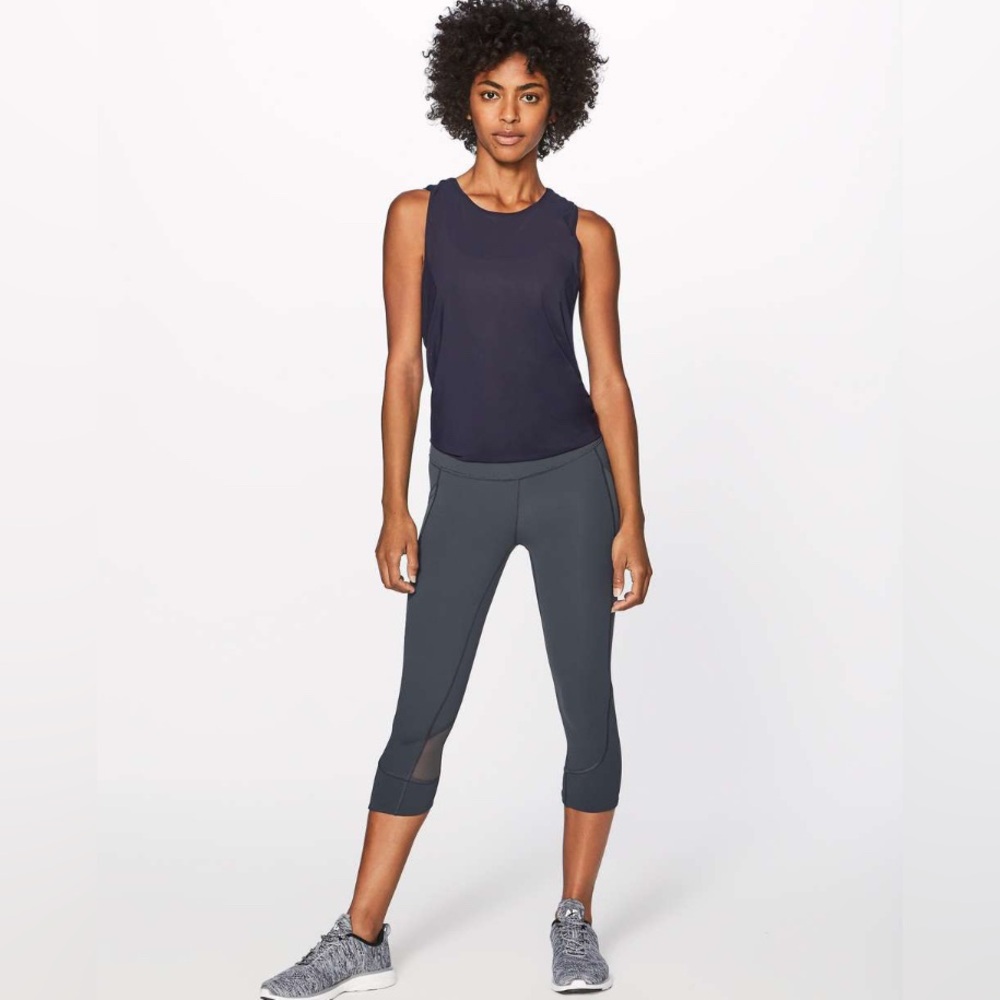 Lululemon Home Stretch Crop (19") in Melanite Size 8